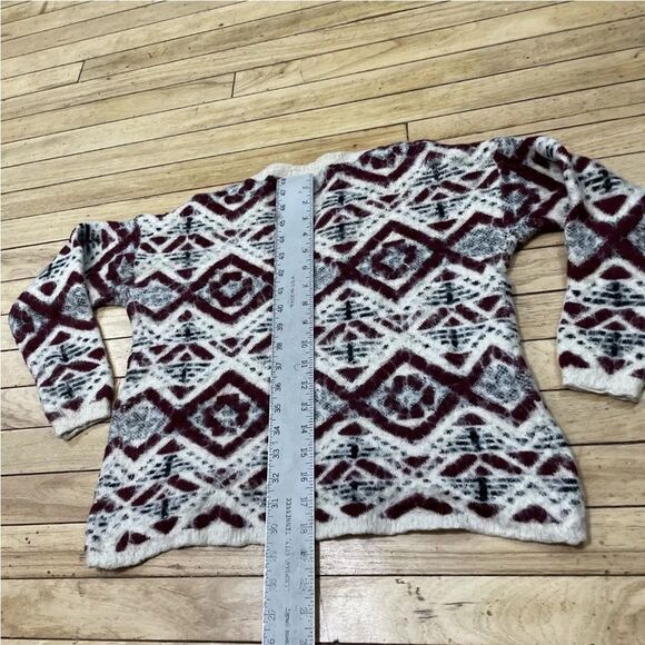A'GACI MOHAIR Sweater Women M Red Beige Tribal Aztec Geometric Fuzzy Pullover M - Picture 7 of 16